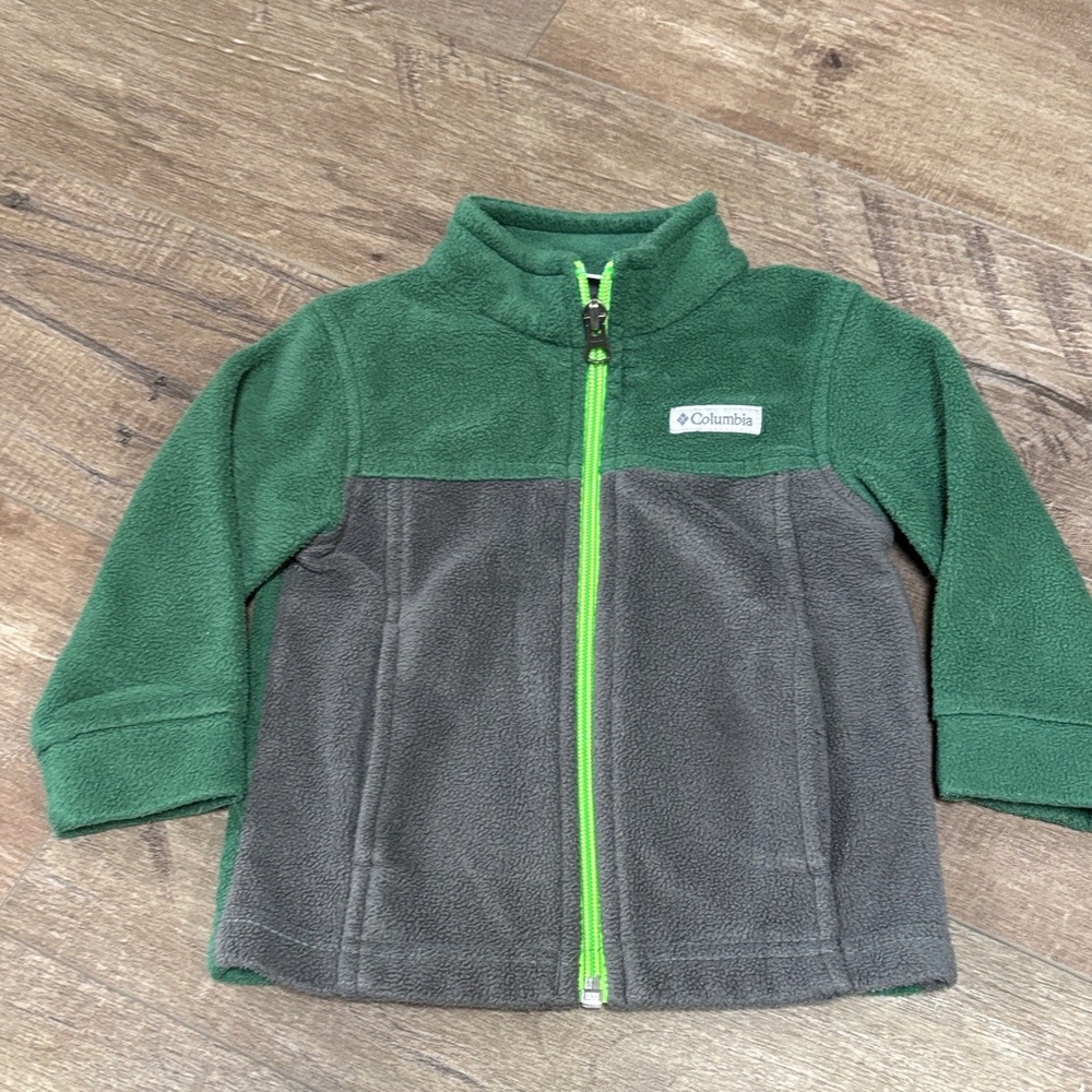 Columbia Forest Green and Charcoal Fleece Jacket